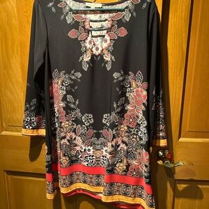 Maria Gabrielle Floral Black and Red Women's Tunic